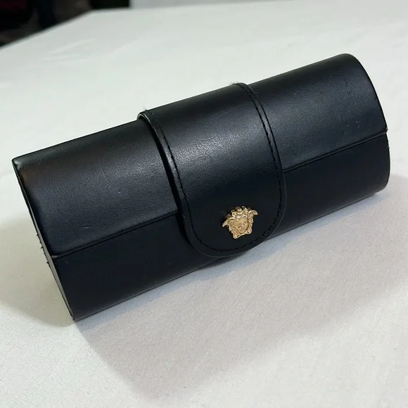 Vintage 90s Versace Medusa Medallion Hard Eyeglass Case - Velvet Lined, Magnet Versace Eyeglass Case, Versace Glasses Case, Versace  main image 4